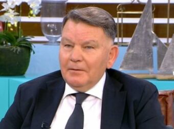 Αλέξης Κούγιας: «Στον πρώτο γάμο, σκοτώθηκε η τότε σύζυγός μου! Στον δεύτερο…» – Αποκάλυψε πρώτη φορά τον λόγο που χώρισε με την Βατίδου