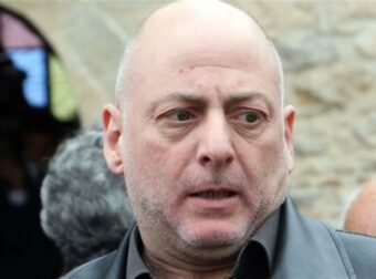 Εκείνη αυτοκτόνησε και εκείνος πέθανε μόνος του – Το τέλος των δυο πασίγνωστων ηθοποιών που αντιμετώπιζαν οικονομικά προβλήματα σαν τον Γιώργο Λαμπάτο