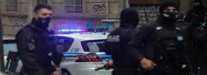 Βι@σμός ανήλικης στα Πατήσια: Προφυλακίστηκε ο 56χρονος που κακοποιούσε την κόρη της συντρόφου του –  Ισχυρίστηκε ότι υπήρχε συναίνεση από το κοριτσάκι (video)