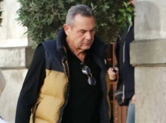 Πάνος Καμμενος: 80 κιλά μείον με τζιν και αθλητικά – Η μοναχική βόλτα στο κέντρο της Αθήνας