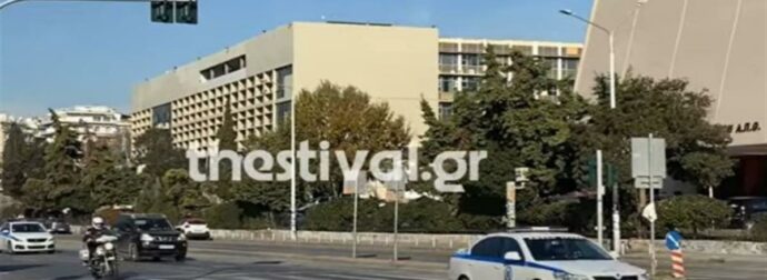Από τη μια άκρη της Θεσσαονίκης στην άλλη σε 10 λεπτά: «Γέφυρα ζωής» από την ΕΛΑΣ για να μεταφερθεί βρέφος στο νοσοκομείο (video)