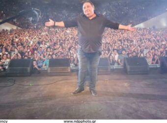 Βασίλης Καρράς: Η τελευταία επιθυμία του αγαπημένου τραγουδιστή