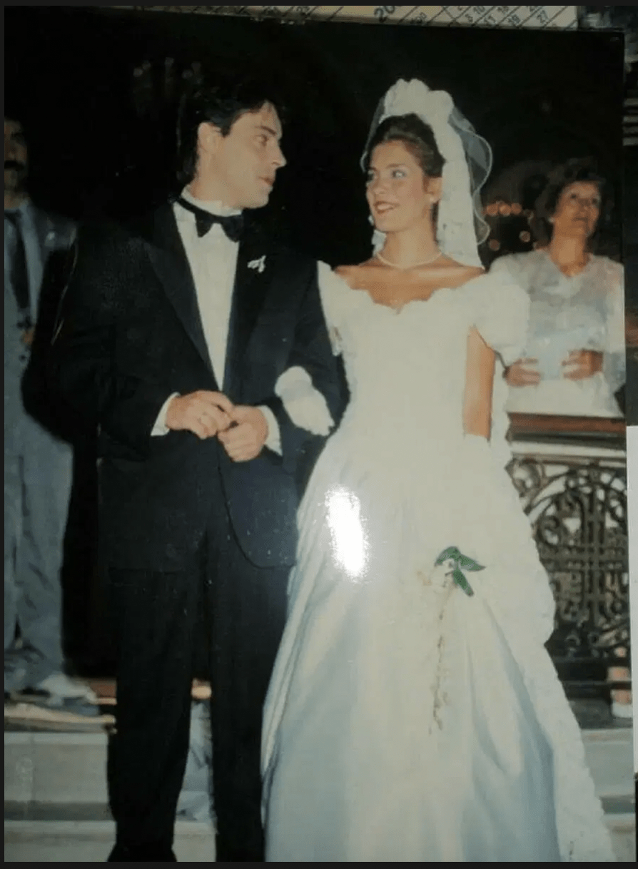 Κάποιοι άντεξαν στον χρόνο & άλλοι… διαλύθηκαν σε εβδομάδες: 20 γάμοι διάσημων Ελλήνων που έγιναν πρώτο θέμα