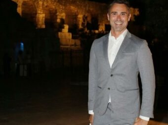 Γιώργος Καπουτζίδης – Η επιθυμία να κάνει οικογένεια, και η επόμενη μέρα μετά το νομοσχέδιο για τα ομόφυλα ζευγάρια