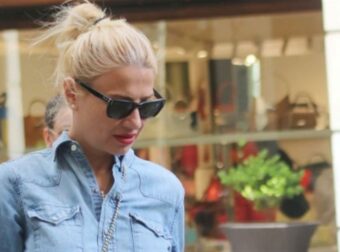 Φαίη Σκορδά: «Σ’ αγαπώ!» – Σπάνια φωτογραφία από την εφηβική της ηλικία δίπλα στον πατέρα της