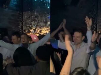 Στέφανος Κασσελάκης και Τάιλερ το «έκαψαν» στο γκέι μπαρ Sodade μετά το «ναι» στον γάμο των ομοφύλων