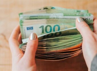 Επίδομα κοινωνικής αλληλεγγύης το Πάσχα ‑ Οι δικαιούχοι και τα ποσά