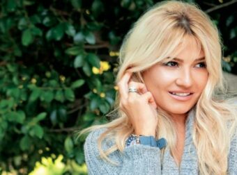 Φαίη Σκορδά – Τρέλανε τον καμεραμάν της και έδειχνε άλλα πράγματα από αυτά που έπρεπε…