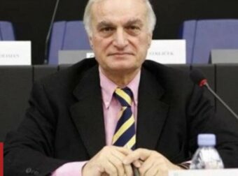 Μανώλης Μαυρομμάτης: «Τους έχουν με οξυγόνο» – Τι αποκαλύπτει ο ξάδερφος της Ρένας Βενιέρη