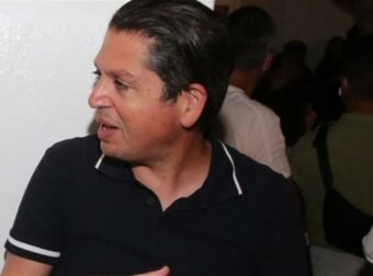 O Γιάννης Πουλόπουλος ξεκίνησε δίαιτα για τον γάμο με τον σύντροφό του: «Οι γονείς μου είναι περήφανοι, για εκείνους το κάνω»