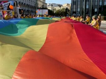 Athens Pride 2024 – Ξεκίνησε η παρέλαση με το σύνθημα: «Ένας νόμος δεν αρκεί»