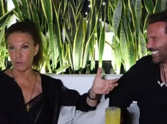 Στράτος Τζώρτζογλου: «Ήρθε η Βάνα Μπάρμπα στο γύρισμα με ένα διχτυωτό φόρεμα και πάθαμε εγκεφαλικό»