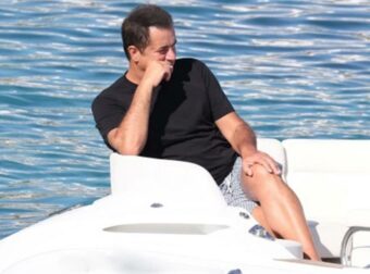 Ατζούν Ιλιτζαλί: Τα εκατομμύρια στην τράπεζα, οι 4 γάμοι και τα τέσσερα παιδιά από διαφορετικές γυναίκες