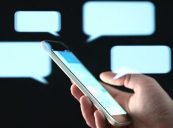Αποτροπιασμός στη Σάμο: Καθηγητής έστελνε σeξουαλικά μηνύματα  σε μαθητές – «Τρελαίνομαι για πόδια»