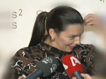 Έξαλλη η Νικολέττα Ράλλη με το προσβλητικό σχόλιο: «Είναι χαζοί; Έχει και φωτογραφία προφίλ με το παιδί του»