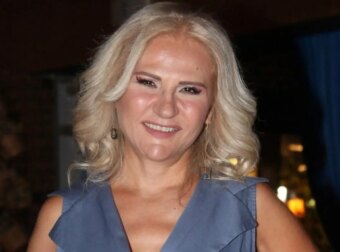 Η Μπέσσυ Μάλφα ακτινοβολεί ευτυχία στα 58: «Ανυπομονώ να γίνω γιαγιά» – Αποκαλύψεις για την οικογενειακή της ζωή!