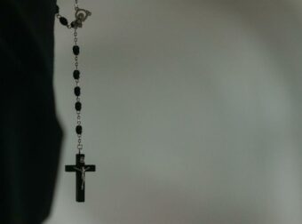 «Όταν ο Θεός Αγαπά, Παιδαγωγεί: Ανακαλύψτε το Βάθος της Φράσης»