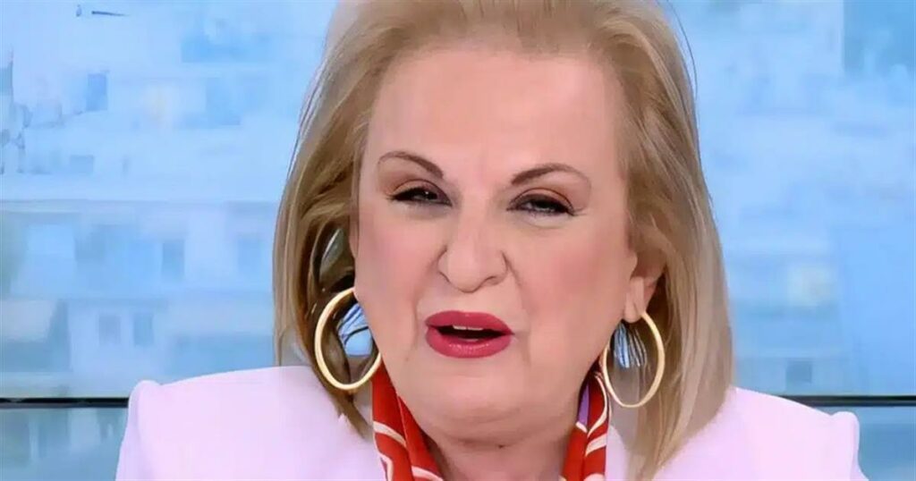 Παγώνη: «Οι περαστικοί λένε πως η κάμερα με αδικεί – από κοντά είμαι πιο γοητευτική».