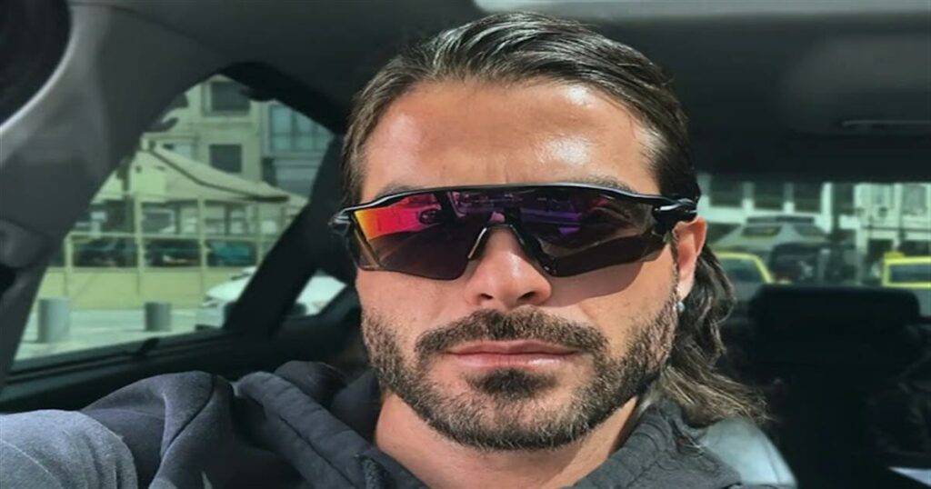 Άρης Μουγκοπέτρος: «Απρόσμενη απώλεια όρασης – Υπόκειται άμεσα σε χειρουργική επέμβαση»