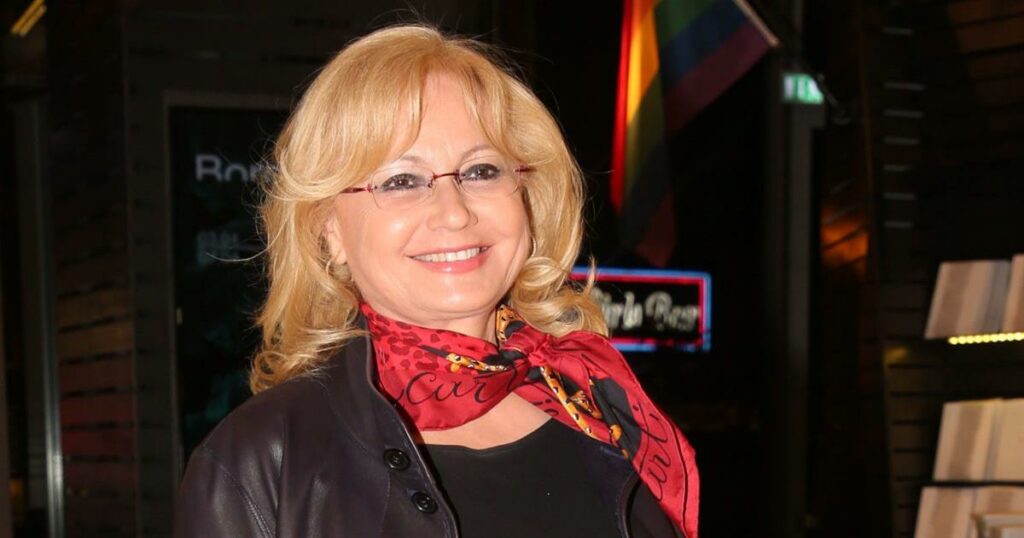 Αγγελική Νικολούλη: Η συγκινητική σχέση με τον βαφτισιμιό της Ευγένιο Σπαθάρη και τον θρυλικό καραγκιοζοπαίκτη.