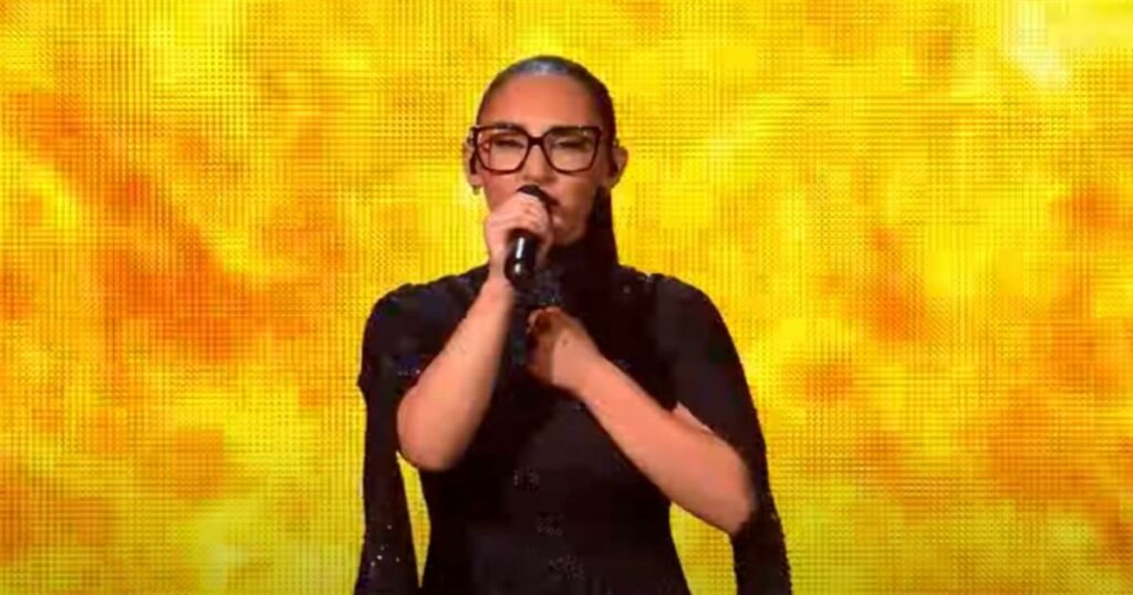Εντυπωσίασε η Klavdia στη Eurovision: Το BBC αποθεώνει την καθηλωτική της εμφάνιση!