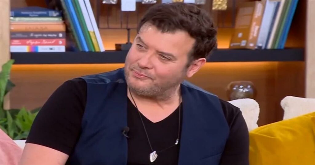 Λάμπης Λιβιεράτος: «Η μουσική και τα παιδιά μου με βοήθησαν να βρω ξανά τον εαυτό μου μετά την εμπειρία στην κλινική ψυχικής υγείας».