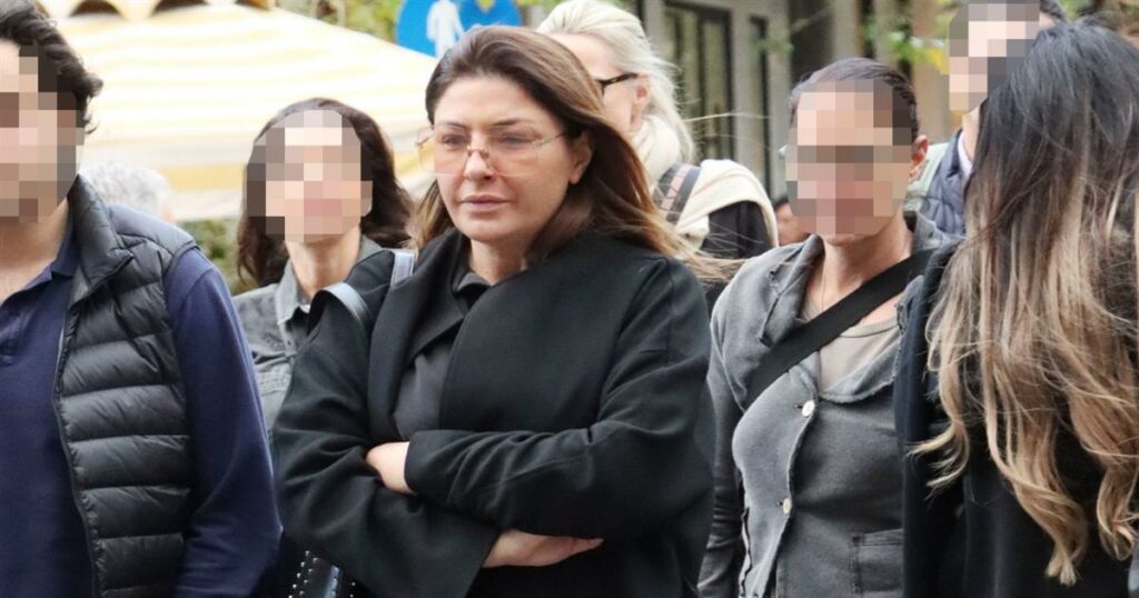 Έλενα Παπαρίζου: Συντετριμμένη μετά το χωρισμό με τον Καψάλη – Αποκλειστικές λεπτομέρειες!