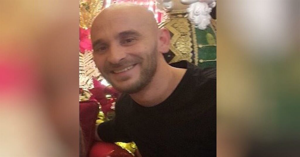 «Πού χάθηκες;»: Οι αγωνιώδεις προσπάθειες της συζύγου του 43χρονου στο Κερατσίνι με μηνύματα και 12 κλήσεις μετά την ξαφνική εξαφάνισή του.