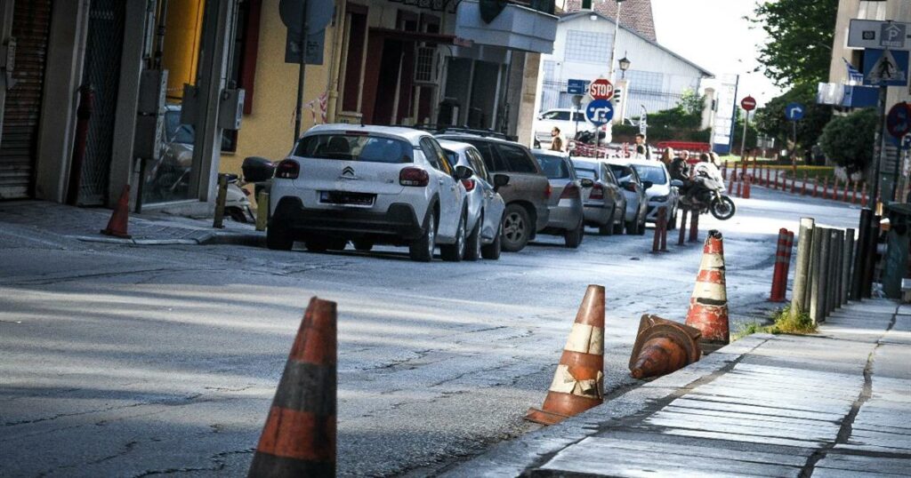 Έκρηξη στη Θεσσαλονίκη: Ο συνεργός της 39χρονης διέμενε σε υπνωτήριο αστέγων – Εντατικές έρευνες στις φυλακές για τον πρώην σύντροφό της.
