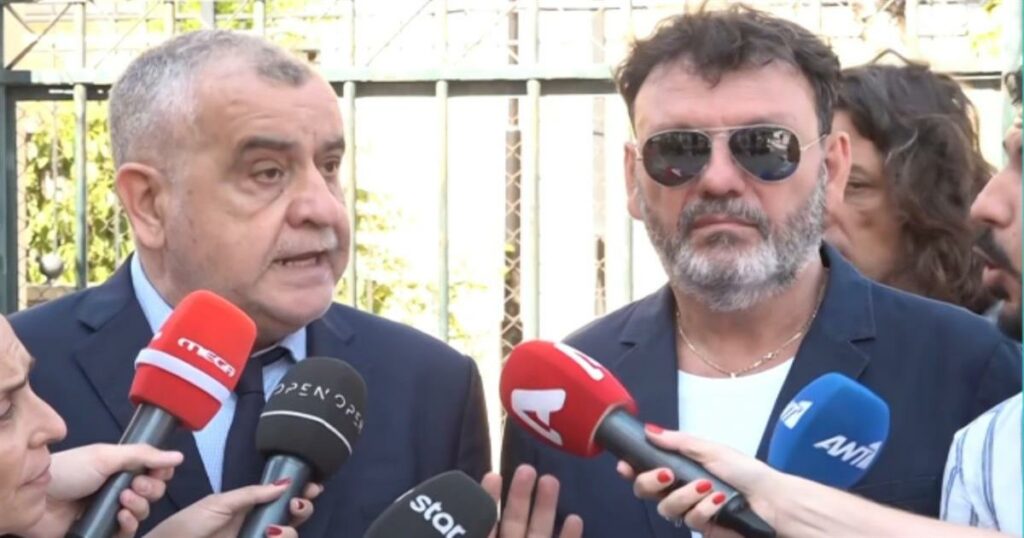 Αγγελόπουλος: Οι πρώτες του δηλώσεις μετά την αναβολή της δίκης – «Ο γιος μου μαρτυρά ότι η πρώην σύζυγός μου χτύπησε στο ντουλάπι».