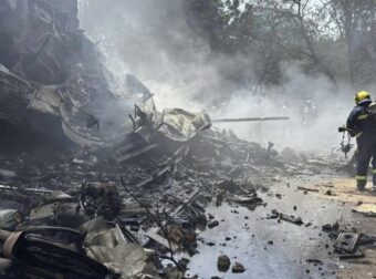 «Το Μυστήριο του Μοναδικού Επιζώντα: Ειδικός Αποκαλύπτει Λεπτομέρειες για την Αεροπορική Τραγωδία στην Ινδία»