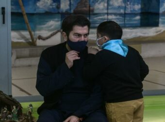Πρώην Τρόφιμος Καταγγέλλει Απόπειρα Χρηματισμού από Πατέρα Αντώνιο: Η Αλήθεια Πίσω από την Πίεση για Ανάκληση!