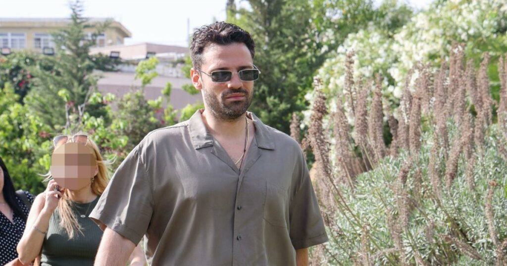 Αργυρός: Η δικαστική διαμάχη για το τραγούδι «Ψέματα» συνεχίζεται σήμερα – Χωρίς την παρουσία του καλλιτέχνη στην αίθουσα.