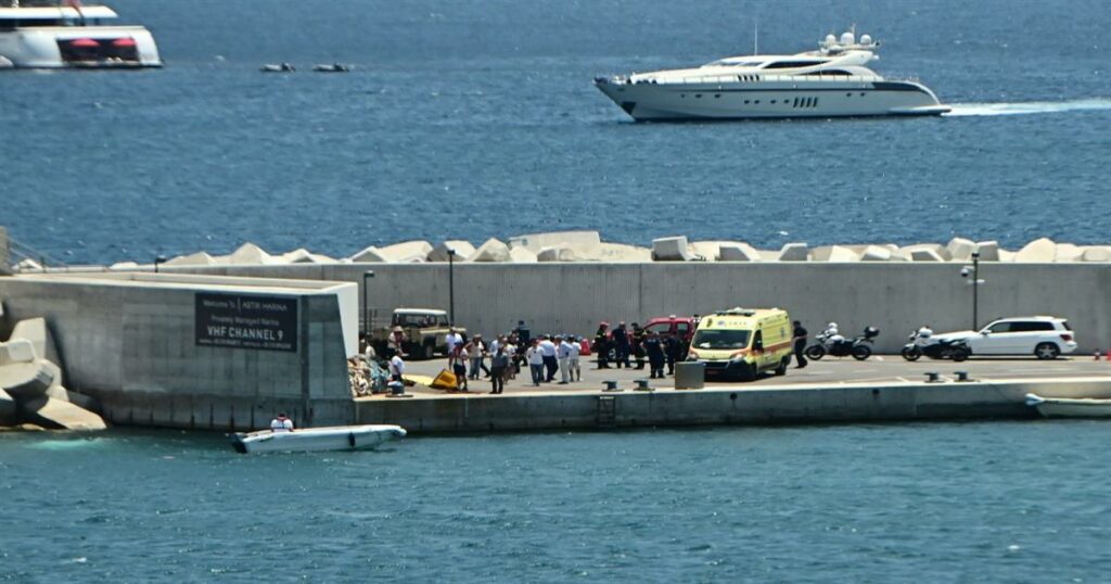 Δραματική προσγείωση στη Βουλιαγμένη: Το ελικόπτερο προς Μύκονο και οι πέντε επιβαίνοντες βγήκαν νικητές!