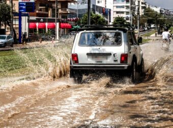 Κακοκαιρία εντείνει τον κλοιό γύρω από την Αττική: Τα ισχυρά νέφη Cumulonimbus έρχονται!