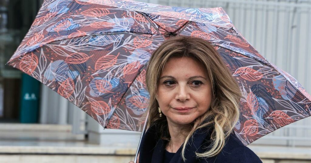 Αποκάλυψη σοκ: Ο μυστηριώδης άνδρας και οι νέες αποκαλύψεις για την προειδοποίηση στην Καρυστιανού – Η αναπάντεχη παρουσία του!