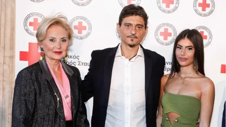 «Δημήτρης Γιαννακόπουλος: Αποκαλύπτεται η ταυτότητα της διάσημης αστρολόγου μητέρας του!»