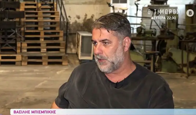 Βασίλης Μπισμπίκης: «Ονειρεύομαι να σκηνοθετήσω τη Δέσποινα Βανδή – Αναδεικνύεται εξαιρετική στο θέατρο!»