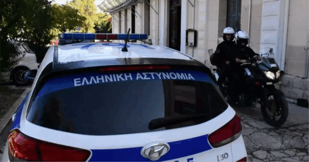 Αιματηρή επίθεση με ψαλίδι: Κρυφτό στο δρόμο κατέληξε σε τραγωδία – Βίντεο ντοκουμέντο από την ανατριχιαστική σκηνή!