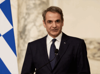 Τίτλος: “Ανατροπή στο Πολιτικό Σκηνικό: Παραιτείται ο Κυριάκος Μητσοτάκης;”
