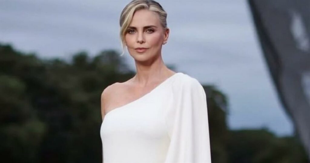 Charlize Theron: «Η αξέχαστη εμπειρία μου με έναν 26χρονο»
