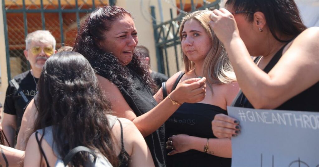 Απειλές και πανικός: Η μητέρα της Κυριακής Γρίβα περιγράφει την εφιαλτική εμπειρία με τον δράστη.