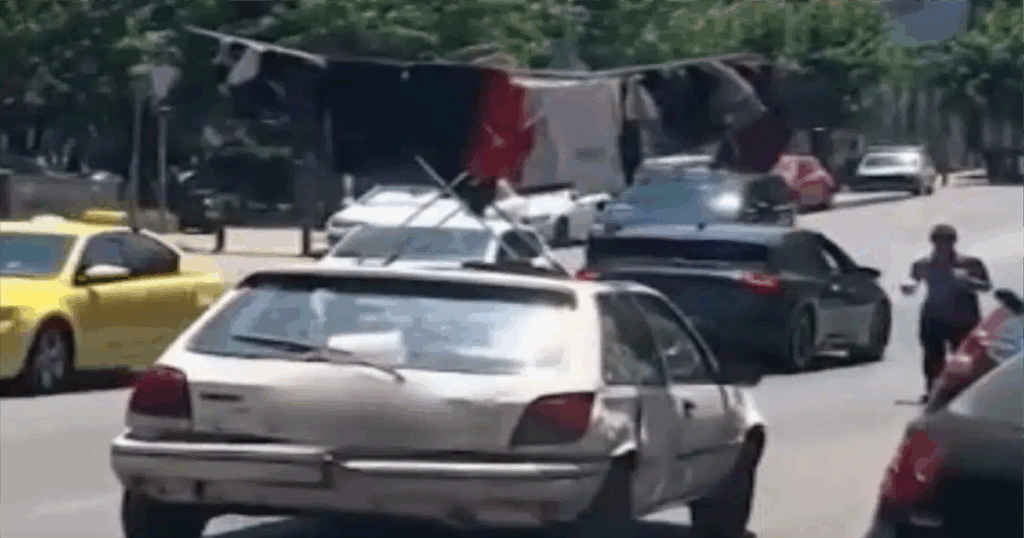 Παγκράτι: Η viral φωτογραφία με την αυτοσχέδια απλώστρα σε αυτοκίνητο – Η συγκινητική ιστορία πίσω από την εικόνα.