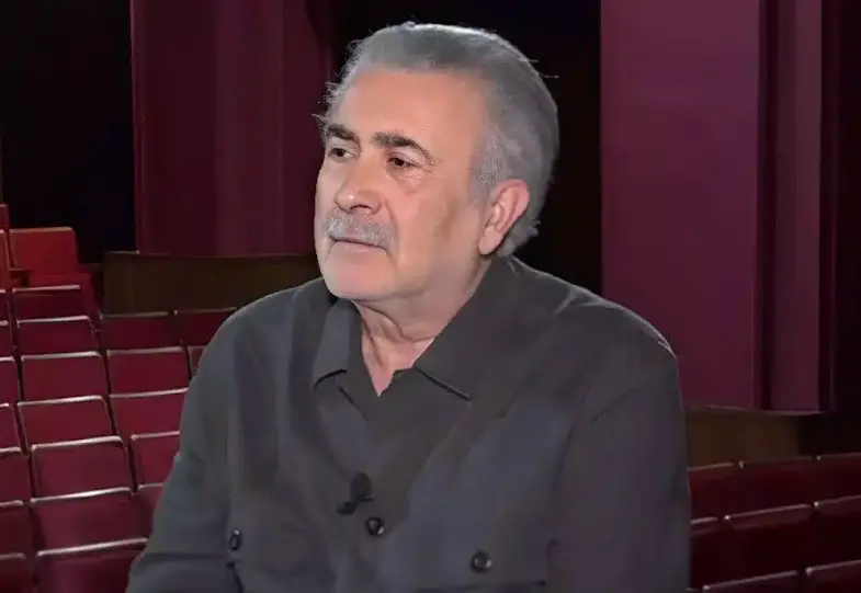 Λάκης Λαζόπουλος: Δριμεία Επίθεση στην Κυβέρνηση Μητσοτάκη – «Πρωτοφανής Οργανωμένη Αγριότητα»