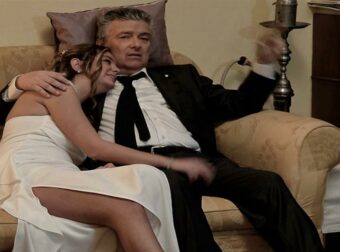 Σάλος για τον γάμο 22χρονης με τον 60χρονο πρώην καθηγητή της: Η αντίδρασή της στις κατηγορίες περί «χρυσοθηρίας».