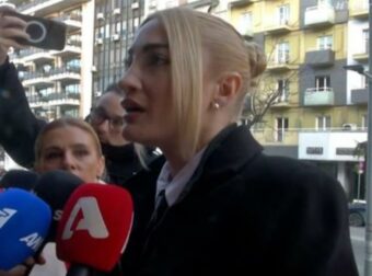 Ιωάννα Τούνη: Μαζί με τον σύντροφό της στο δικαστήριο για την προβολή του βίντεο εκδίκησης.