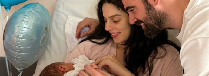 Ο Πολυδερόπουλος έγινε πατέρας: Η σύντροφός του έφερε στον κόσμο το πρώτο τους παιδί! (Δείτε τις φωτογραφίες)
