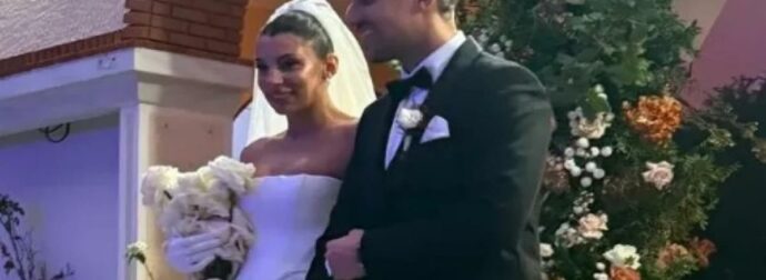 Ρουμελιώτη και Κατσούλης: Εντυπωσιακή τούρτα που κλέβει την παράσταση στη γαμήλια δεξίωση (Βίντεο)