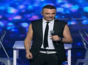 Κώστας Δόξας: Αποχώρηση από το J2US μετά την καταδίκη για ενδοοικογενειακή βία – Δείτε την επίσημη ανακοίνωση του OPEN.