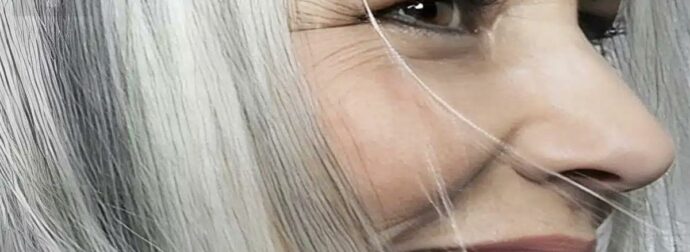 Αποκάλυψη: Τα Γκρίζα Μαλλιά και η Βαθύτερη Ψυχολογική τους Επίδραση στο Ποιοι Είμαστε
